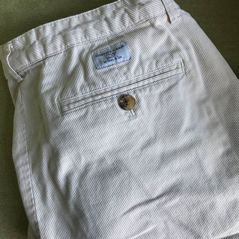 Vineyard Vines shorts